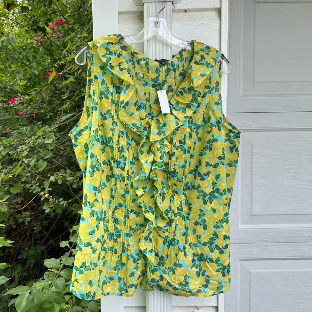 NWT Talbots Pretty Lemons Green Ruffle V-Neck Sleeveless Blouse